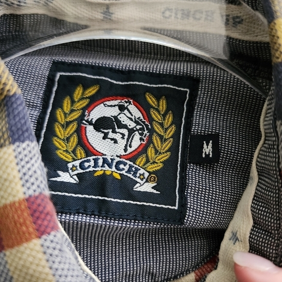 CINCH PLAID BUTTON DOWN SHIRT - Picture 8 of 9